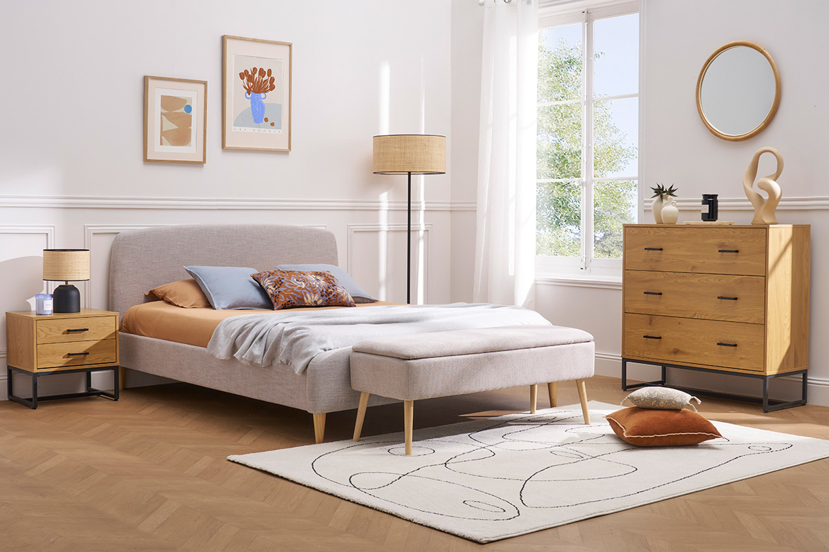 Banc coffre en tissu effet velours textur� beige et bois clair massif L120 cm LARS