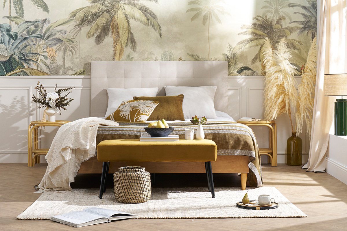 Banc design capitonn� en tissu velours bronze et m�tal noir L96 cm GUESTA