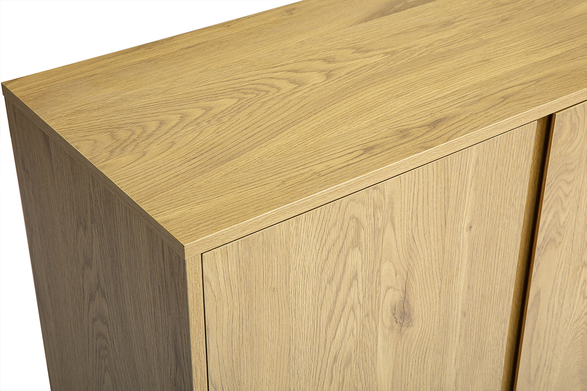 Vue de dessus du buffet scandinave en bois clair � 3 portes, finition ch�ne.