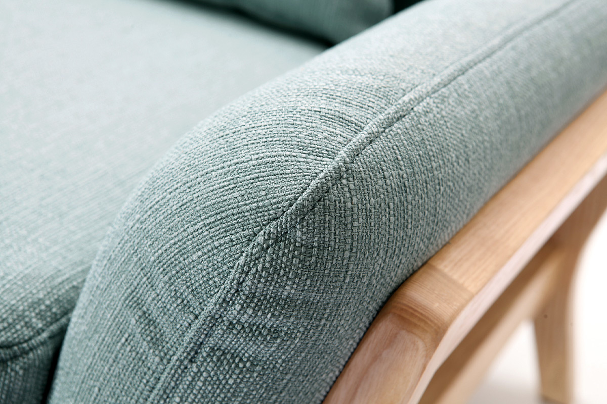 Canap� scandinave 3 places en tissu vert lagon et bois clair YOKO