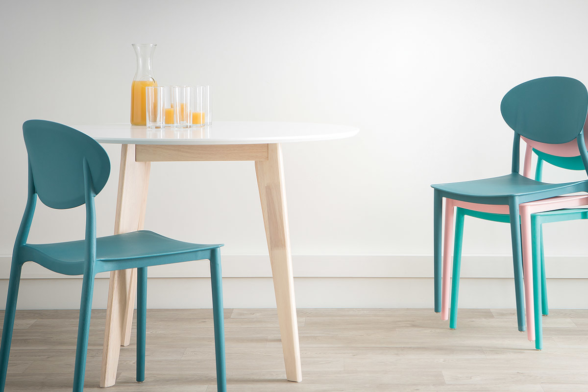 Chaises design empilables gris clair int�rieur - ext�rieur (lot de 2) ANNA