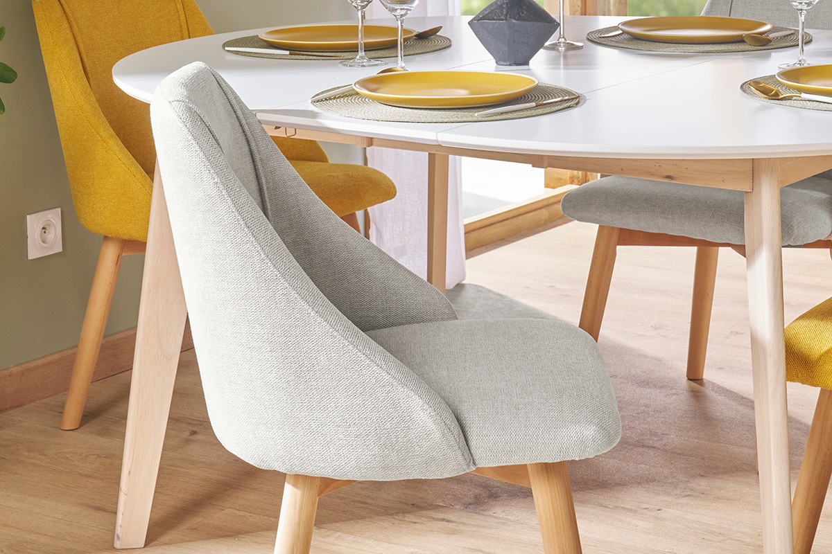 Chaises scandinaves en tissu effet velours textur� gris clair et bois clair (lot de 2) HIGGINS