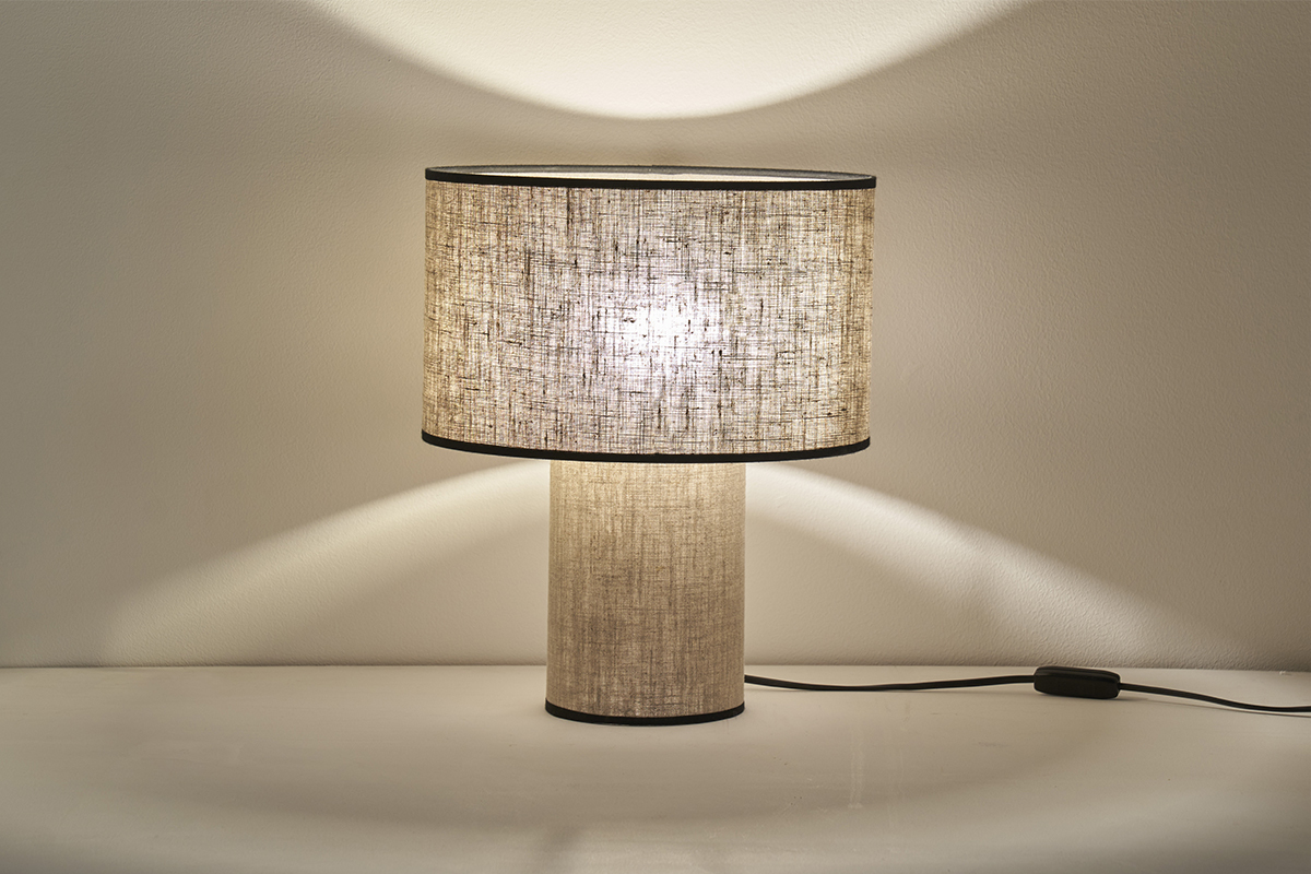 Lampe � poser design en lin et coton noir H36 cm SLOT