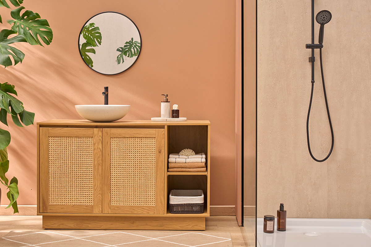 Meuble de salle de bain finition bois clair ch�ne et cannage rotin L120 cm ALICANTE
