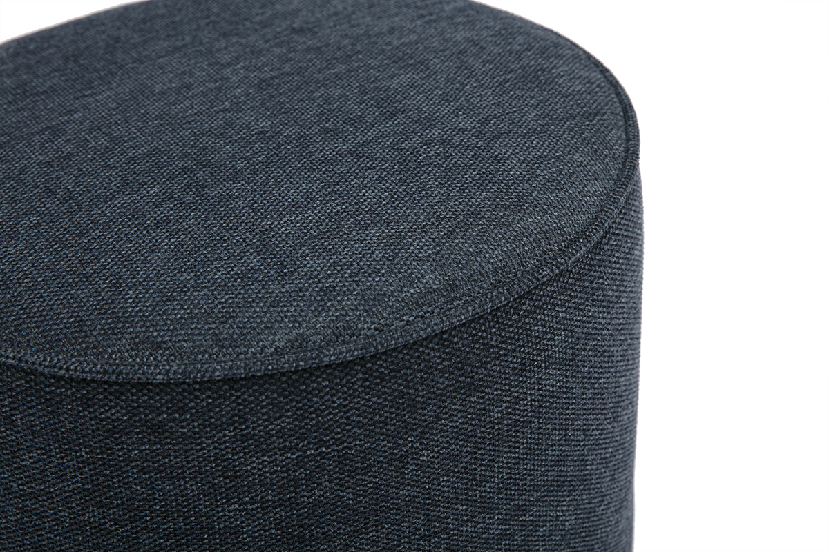 Vue rapproch�e d'un pouf rond en tissu effet velours textur� bleu fonc�.