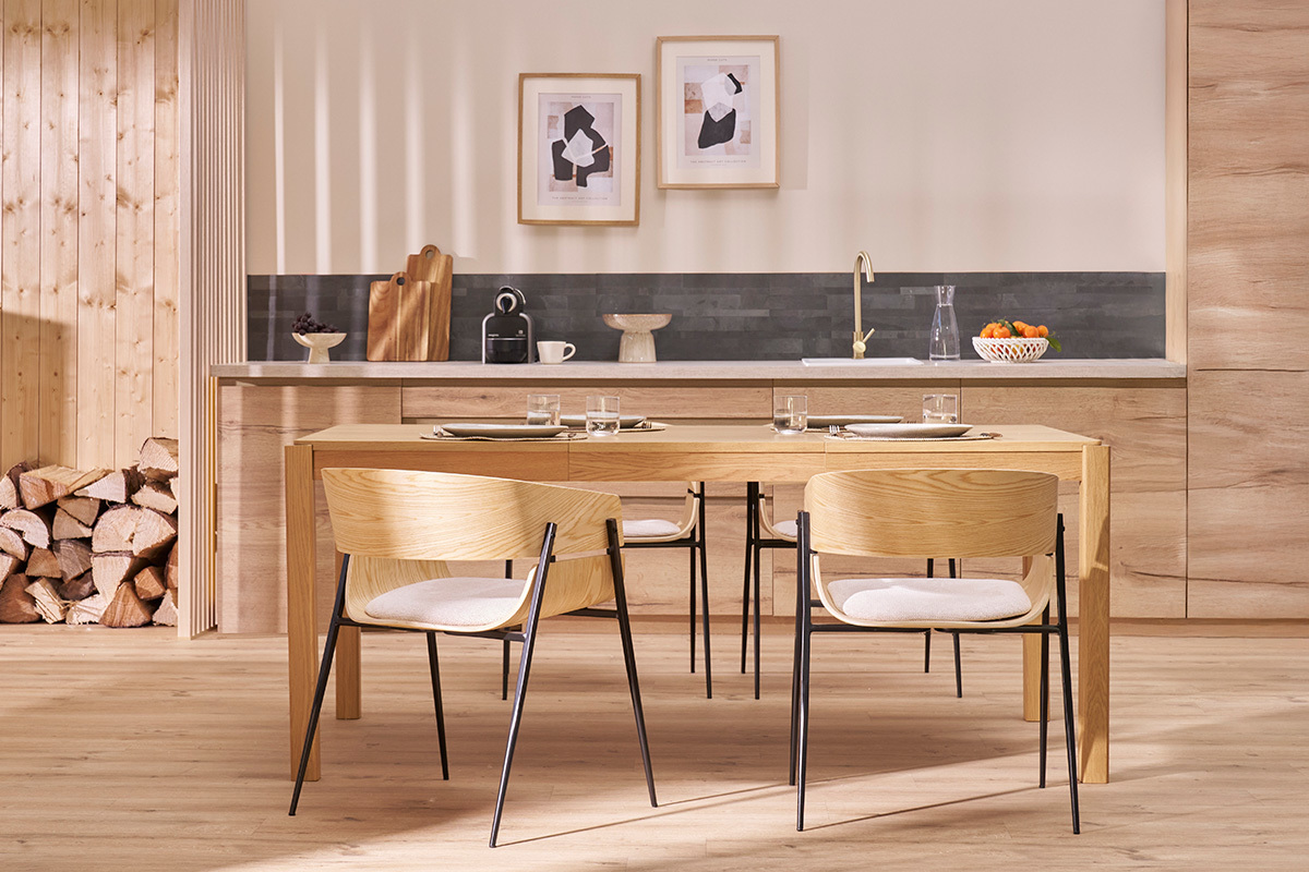 Table � manger extensible rallonges int�gr�es en bois clair ch�ne rectangulaire L125-238 cm AGALI
