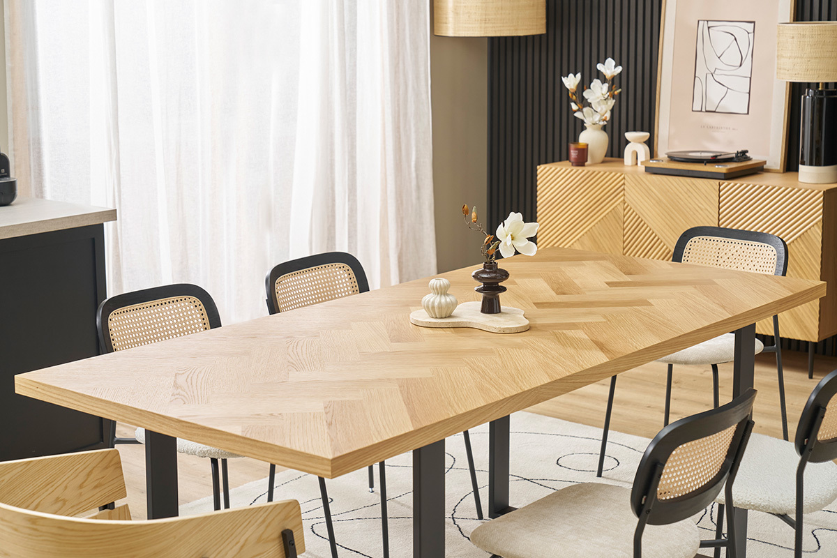Table � manger rectangulaire finition bois ch�ne et m�tal noir L200 cm MAGDA