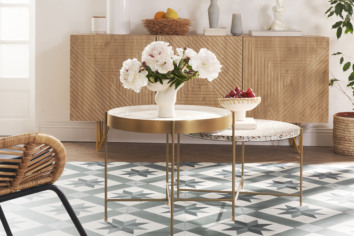 Table basse ronde design en terrazzo et m�tal dor� D55 cm MEZZO