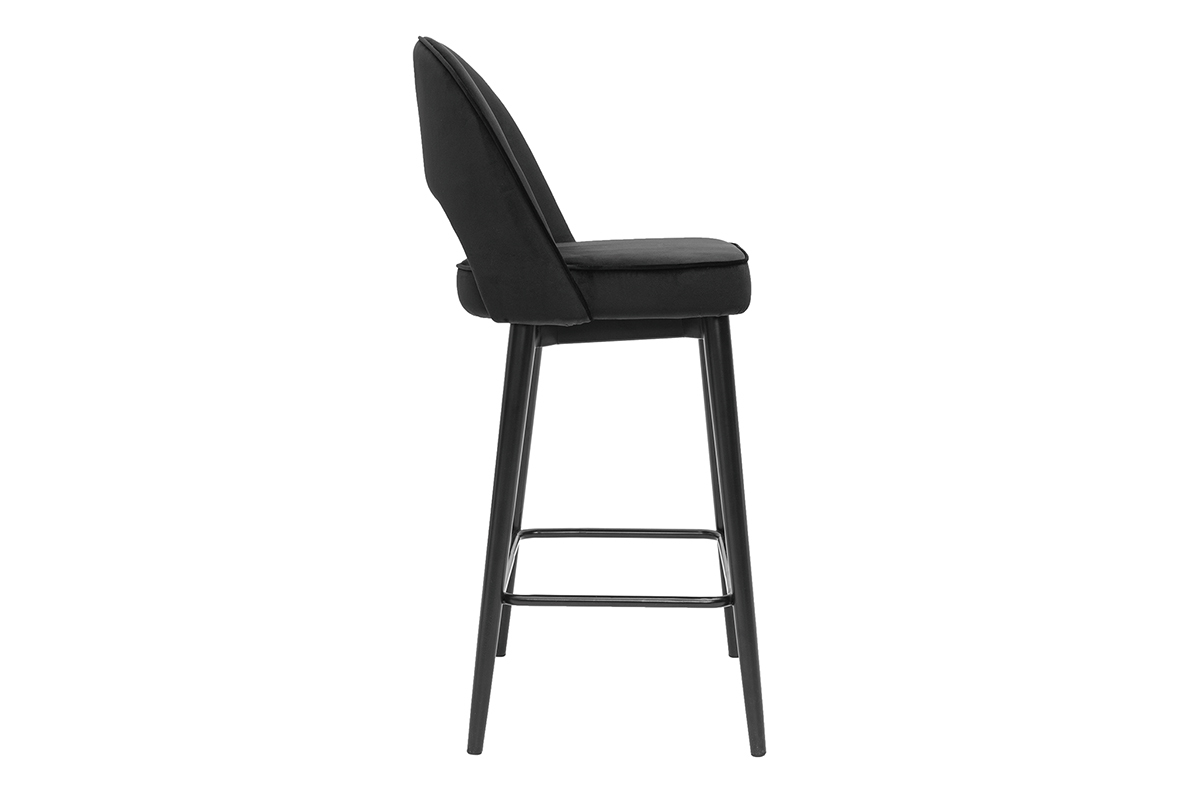 Tabouret de bar noir en velours avec pieds en m�tal, vue de profil.
