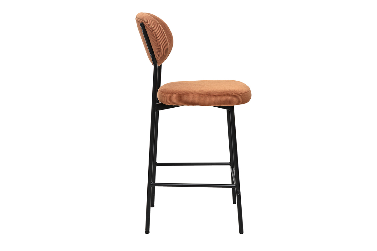 Tabouret de bar en velours terre br�l�e et m�tal noir, vue de c�t�.