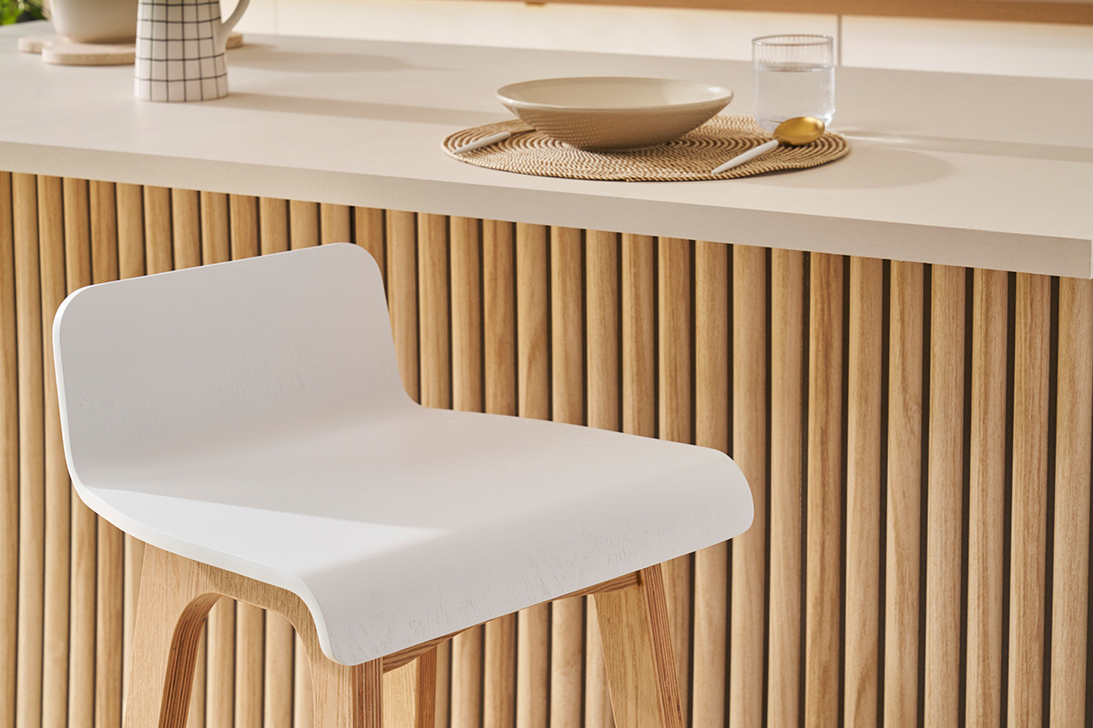 Tabourets de bar scandinaves blancs et bois clair H75 cm (lot de 2) BALTIK