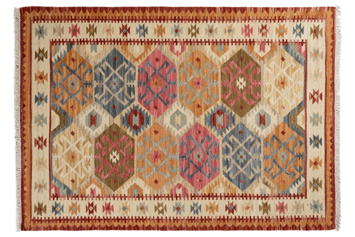 Tapis rectangulaire berb�re multicolore avec motifs g�om�triques vue de dessus.