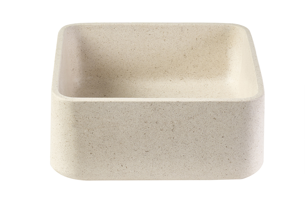 Vasque carr�e en pierre naturelle beige, vue de face, angles arrondis.